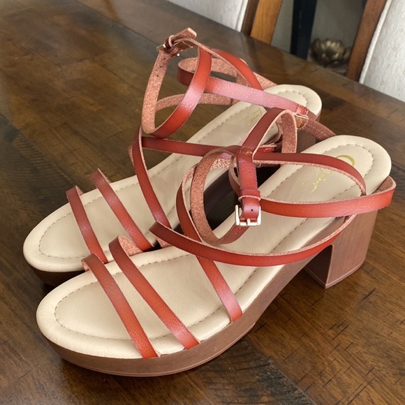 CATO HEELS | WOMENS STRAPPY PLATFORM SANDALS COGNAC - Picture 5 of 7